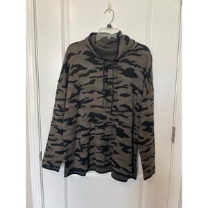 Rachel Zoe Camo Cowlneck Sweater Hoodie Size XL Comfy Stretchy Warm